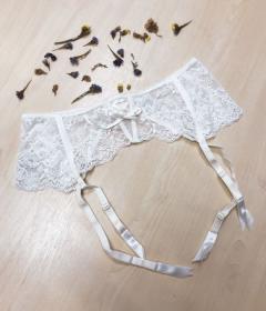 Serenade К5 пояс для чулок молочный