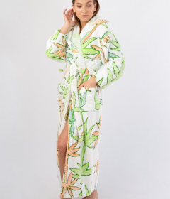 Vienetta Secret VS 033 Женский халат с капюшоном белый/салатовый/принт
