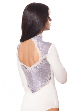 ББ 050 Боди с длинным рукавом и кружевной отделкой молочный